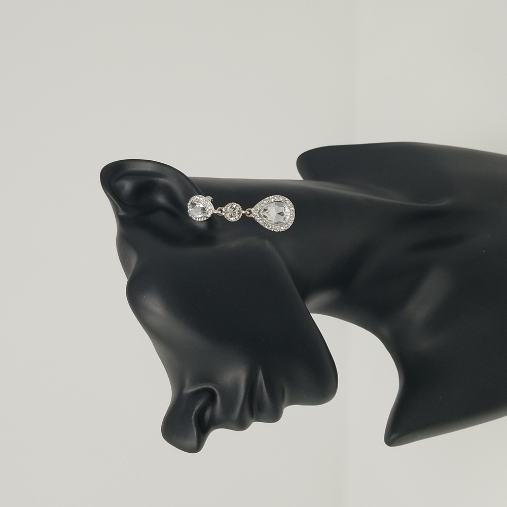 Teardrop earrings